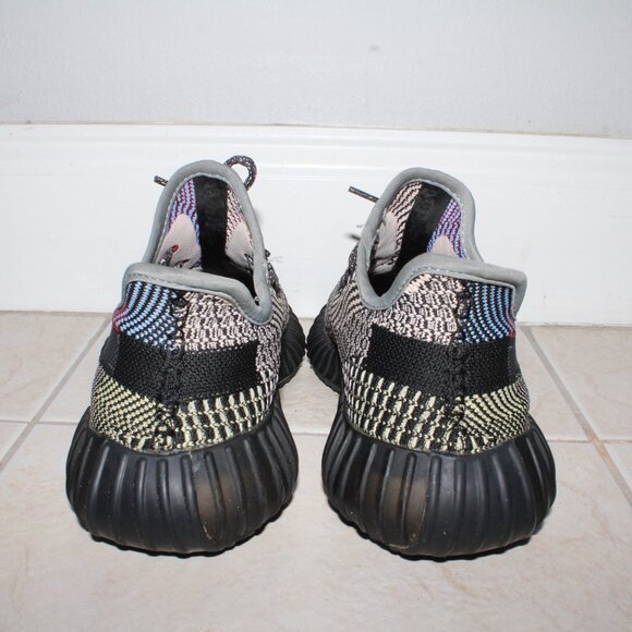 Athletic_Shoes